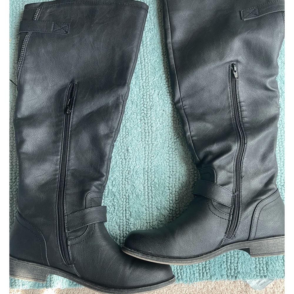 Shoe Dazzle boots